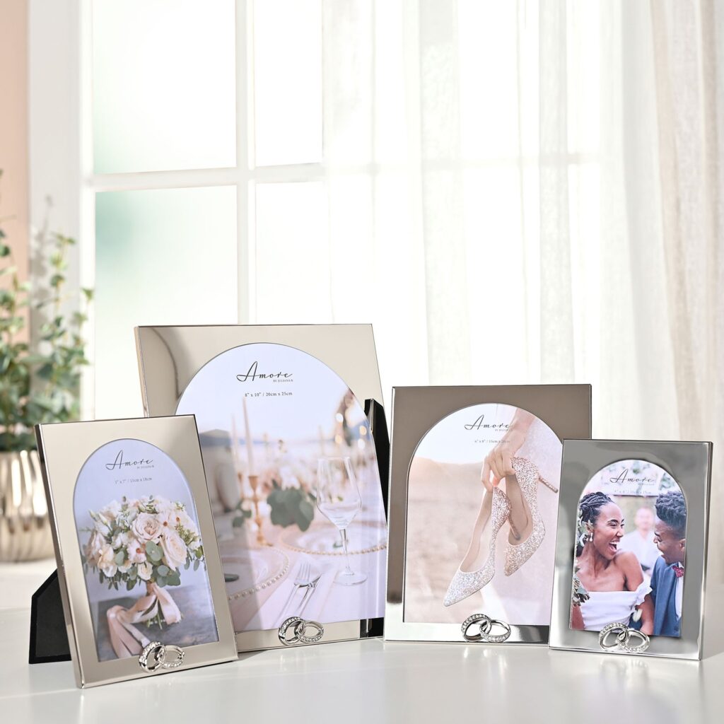 Frames & Albums