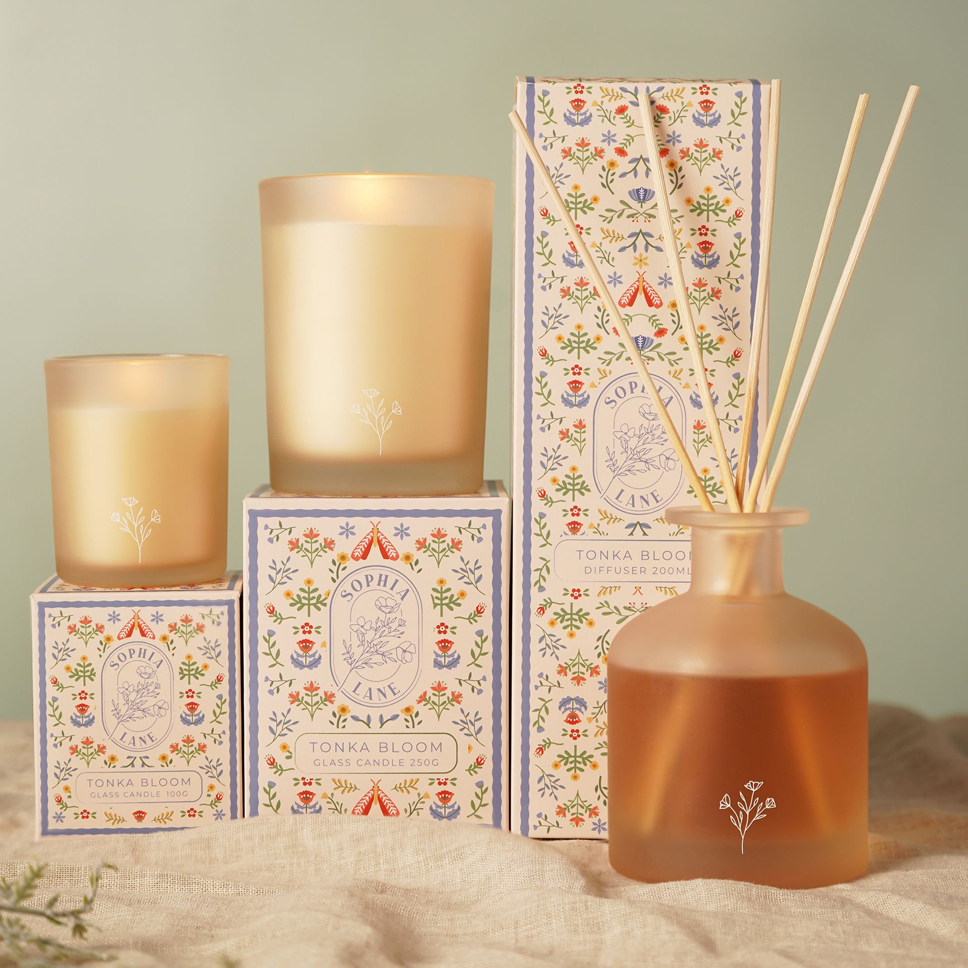 Sophia Lane Tonka Bloom Floral Candle - 100g - Image 6