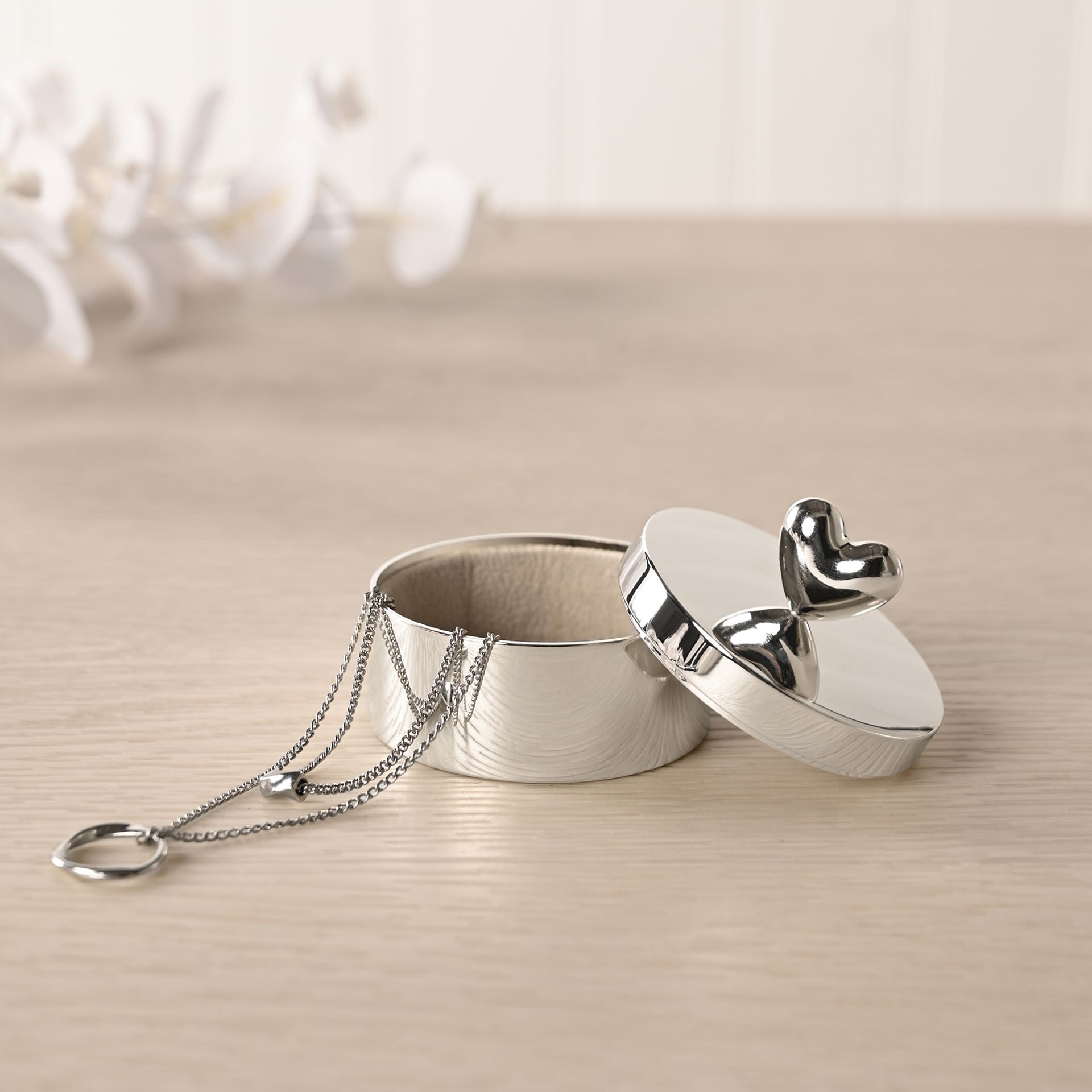 Sophia Silverplated Heart Round Trinket Box - Image 5