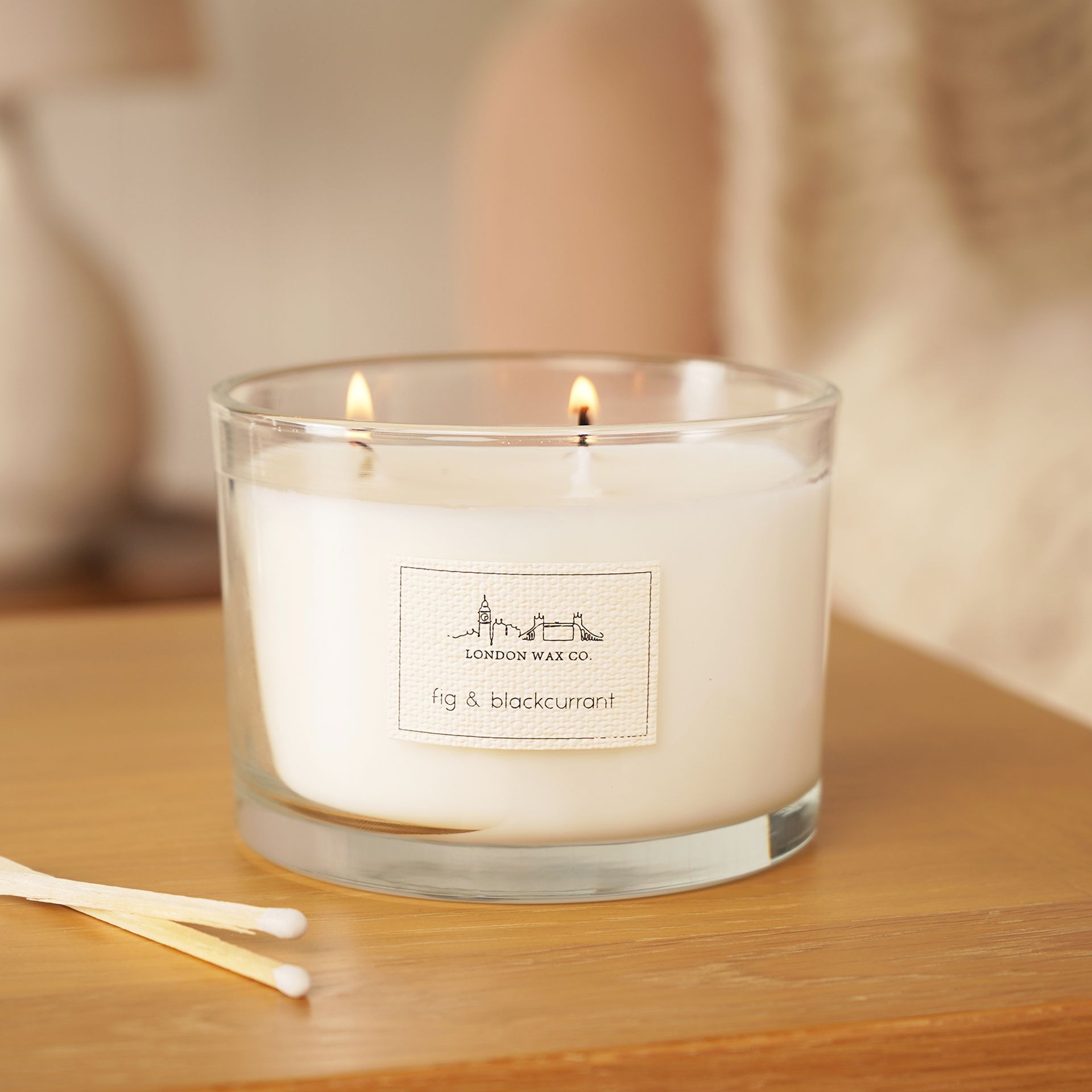 The London Wax Company Fig & Blackcurrant Lidded Candle 368g - Image 3