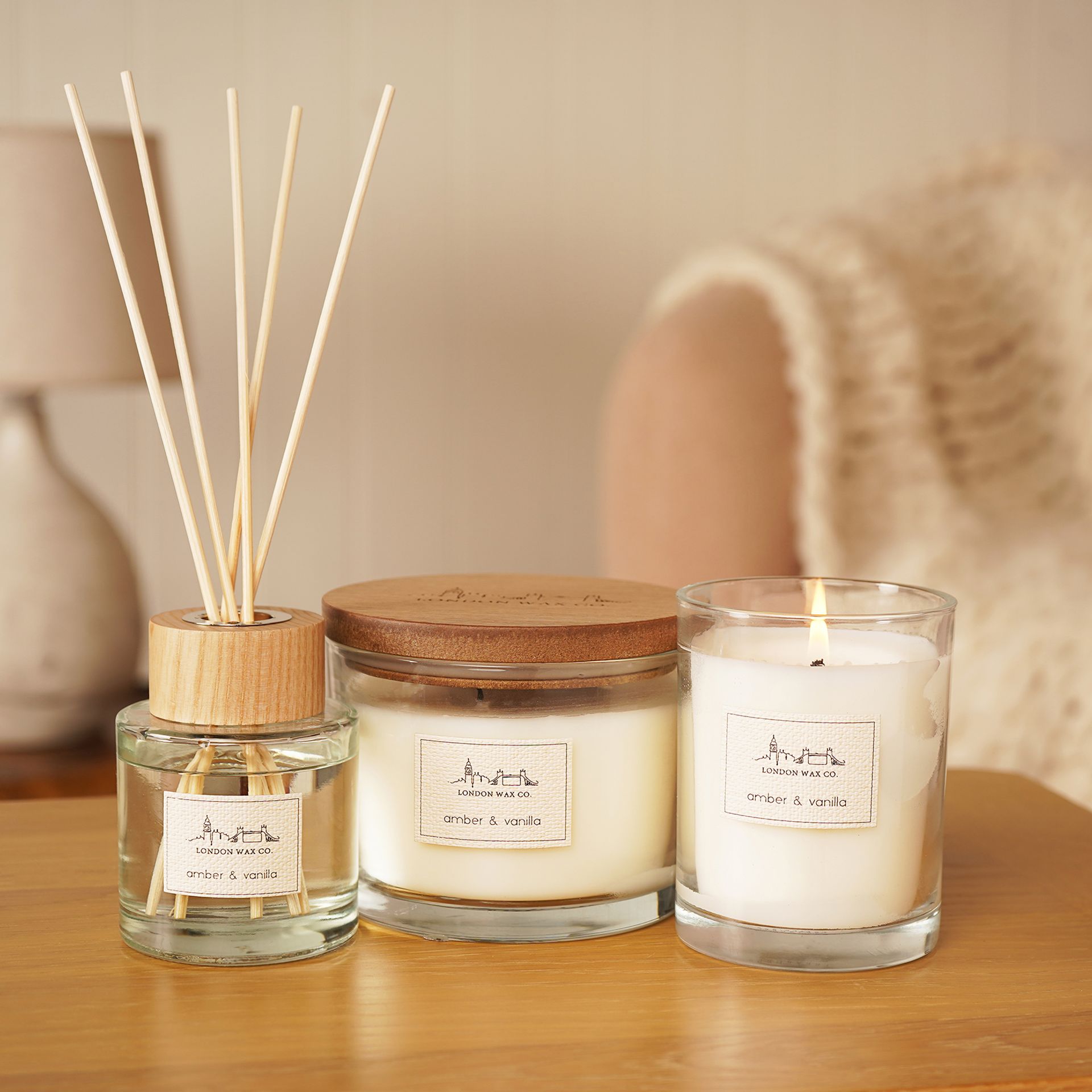 The London Wax Company Amber & Vanilla Lidded Candle 226g - Image 4