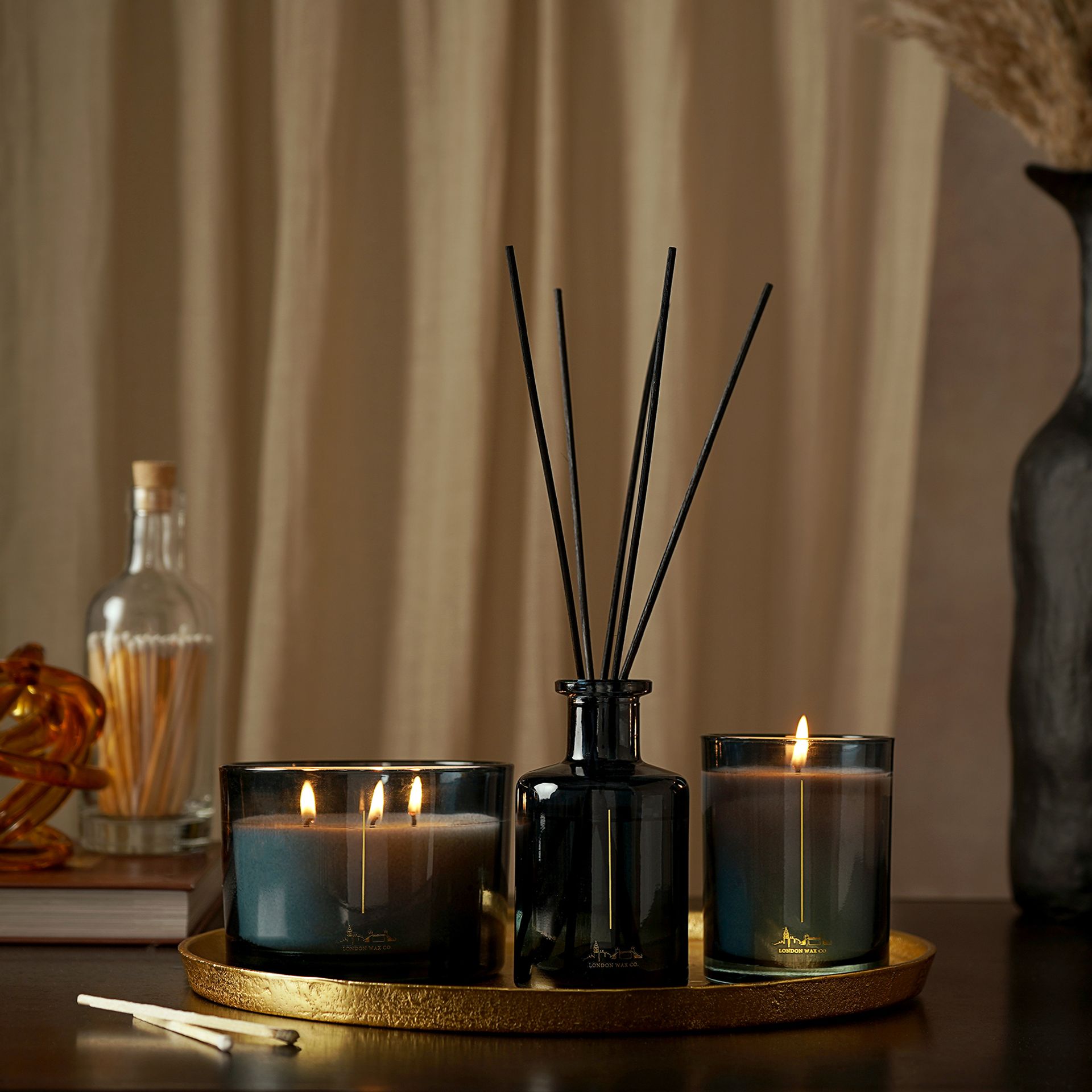 The London Wax Company Dream & Cocoon 3 Wick Candle 397g - Image 6