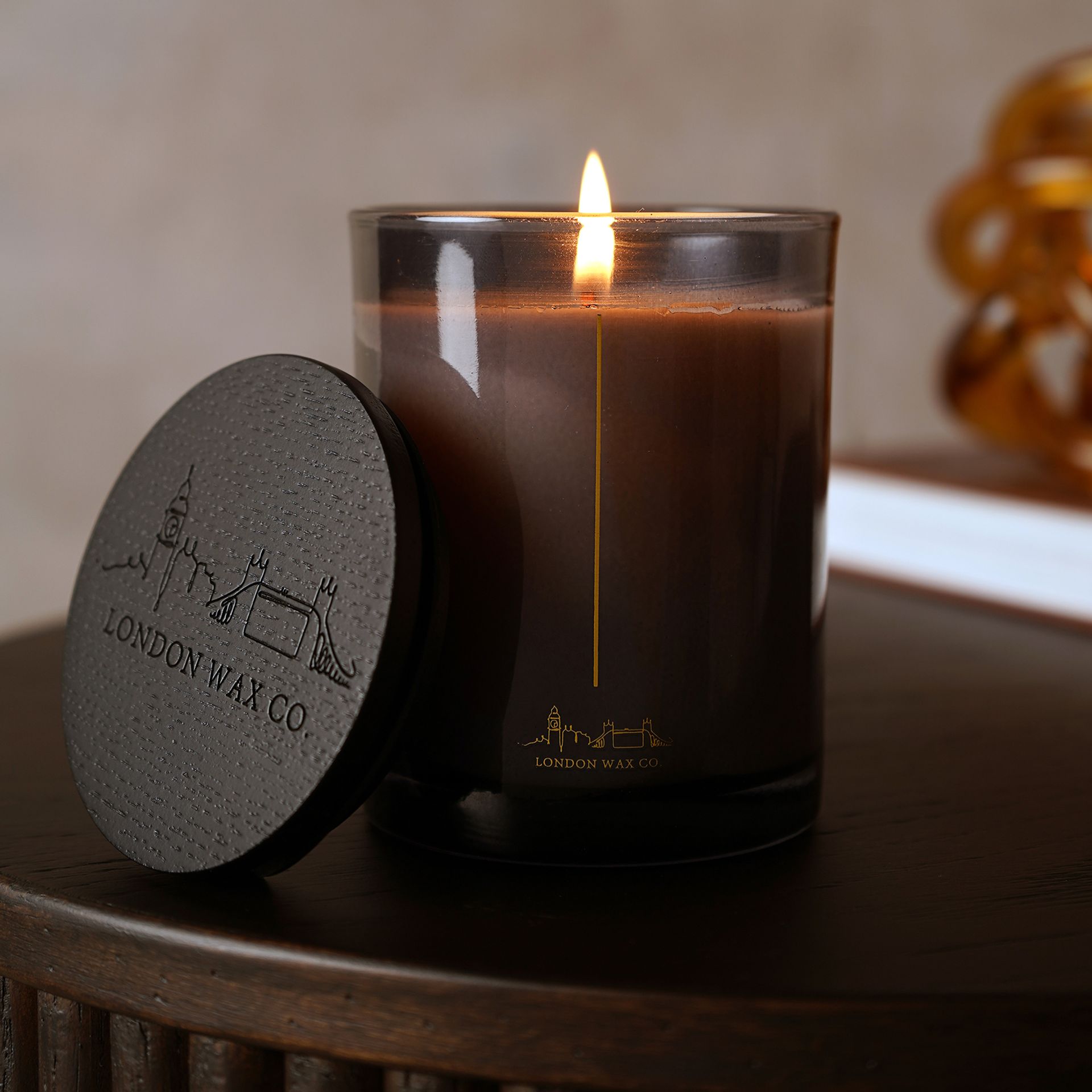 The London Wax Company Essence Of Time Boxed Candle 227g - Image 3